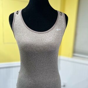 Nike Gray Fitted Sleeveless Tank Top